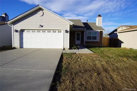 19437 E Purdue Cir, Aurora, CO 80013