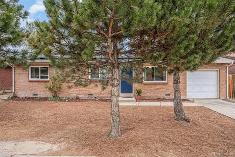 5991 Oneida St, Commerce City, CO 80022