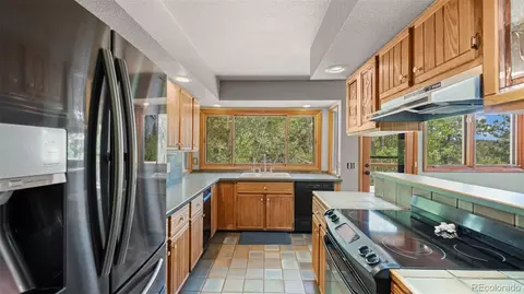 Kitchen - 506 Ridge Rd, Divide, CO 80814 photo 3 of 3