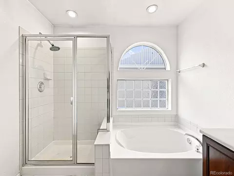 Bath - 21438 E 54th Ave, Denver, CO 80249 photo 3 of 4