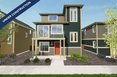45040 Sunflower Ln, Bennett, CO 80102