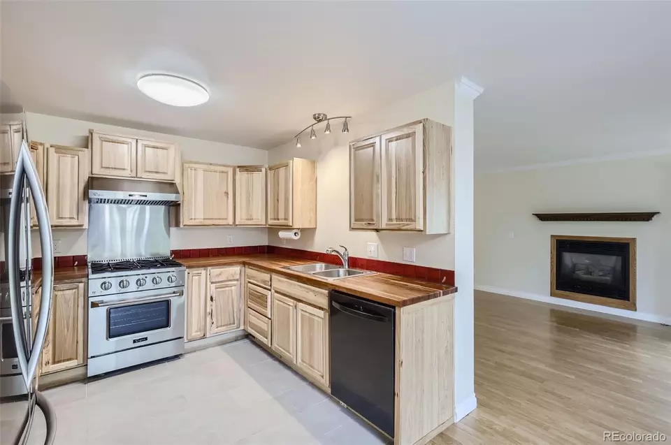 Kitchen - 296 Acacia Dr, Loveland, CO 80538 photo 2 of 3
