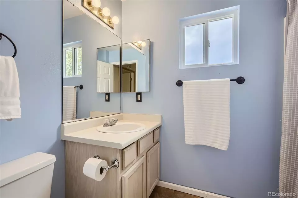 Bath - 296 Acacia Dr, Loveland, CO 80538 photo 3 of 3