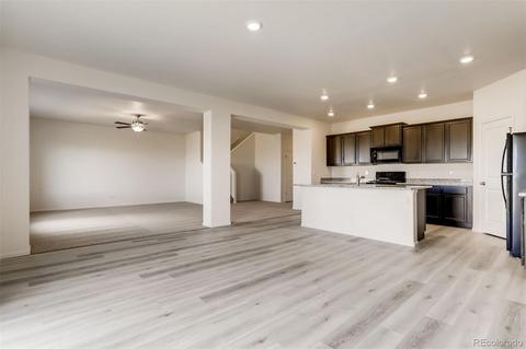 321 Spruce St, Bennett, CO 80102 photo 5