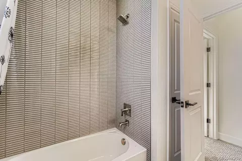 Bath - 46434 Heritage Ave, Bennett, CO 80102 photo 6 of 6