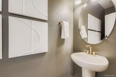 Bath - 46434 Heritage Ave, Bennett, CO 80102 photo 1 of 6