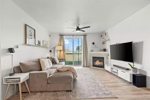 7222 S Blackhawk St #203, Englewood, CO 80112