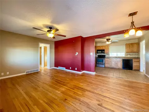 377 Bannock St, Sterling, CO 80751 photo 3