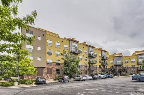 9019 E Panorama Cir #D504, Englewood, CO 80112