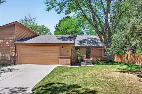 43 S Eagle Cir, Aurora, CO 80012