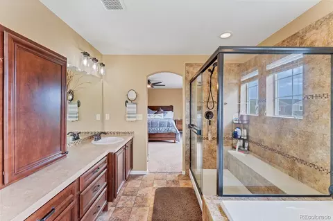 5574 N Killarney Ct, Denver, CO 80249 photo 11