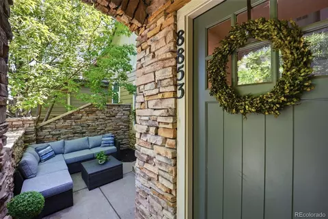 8853 Edinburgh Cir, Highlands Ranch, CO 80129