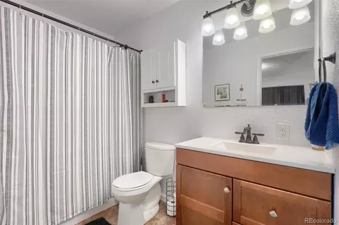 Bath - 19713 E Girard Ave, Aurora, CO 80013 photo 3 of 3