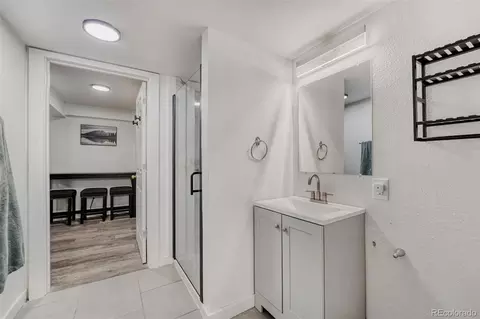 Bath - 19713 E Girard Ave, Aurora, CO 80013 photo 2 of 3