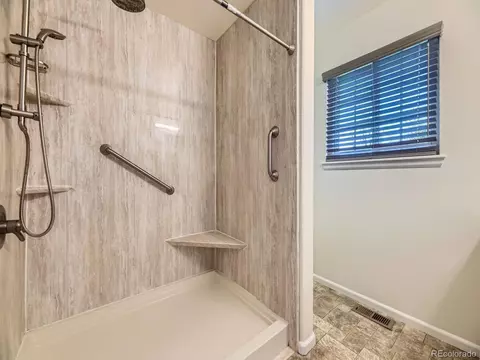 12265 E 2nd Dr, Aurora, CO 80011 photo 15