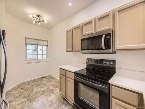 12265 E 2nd Dr, Aurora, CO 80011 photo 5