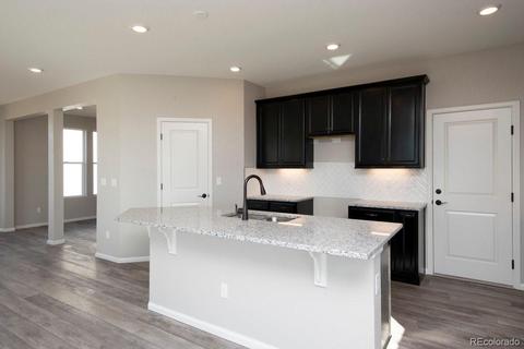 27610 E 7th Ln, Aurora, CO 80018 photo 12