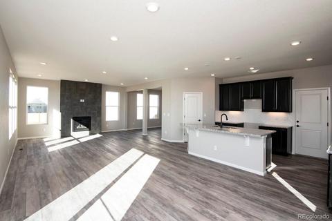 27610 E 7th Ln, Aurora, CO 80018 photo 9