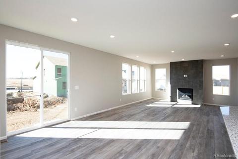 27610 E 7th Ln, Aurora, CO 80018 photo 8