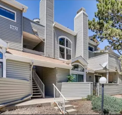 942 S Walden St #203, Aurora, CO 80017