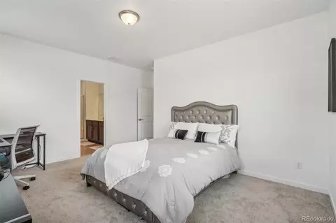 27593 E 1st Pl, Aurora, CO 80018 photo 10
