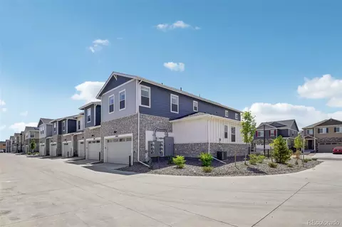 27593 E 1st Pl, Aurora, CO 80018 photo 6