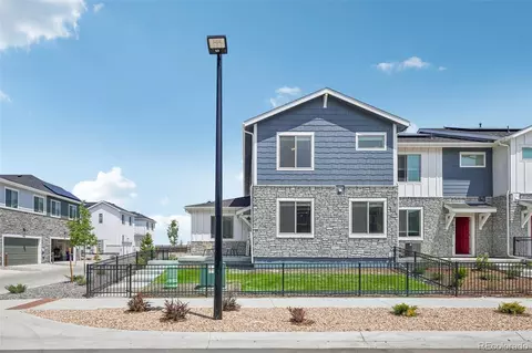 27593 E 1st Pl, Aurora, CO 80018 photo 5
