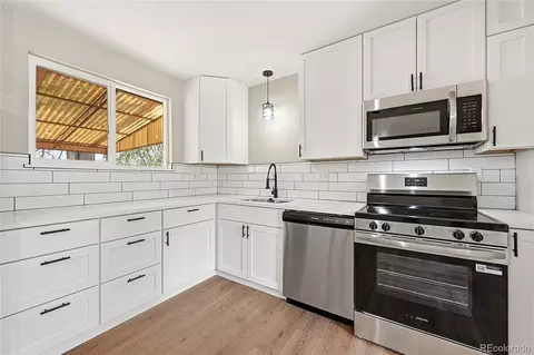 Kitchen - 3513 E 117th Pl, Denver, CO 80233 photo 3 of 3