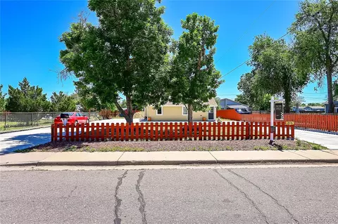 7040 Kearney Ct, Commerce City, CO 80022