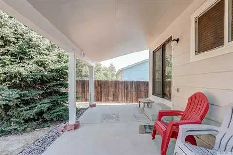 Exterior - 16085 E Oxford Dr, Aurora, CO 80013 photo 5 of 7