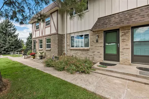 4808 E Hinsdale Pl, Centennial, CO 80122