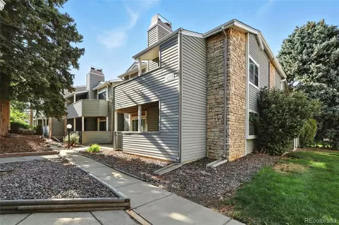 922 S Walden St #201, Aurora, CO 80017