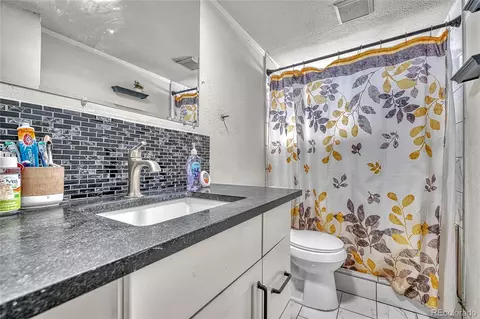 17585 E 18th Pl, Aurora, CO 80011 photo 22