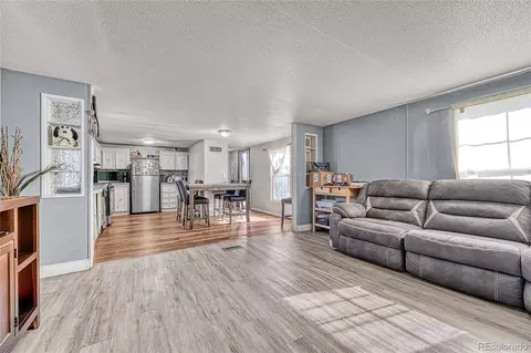 17585 E 18th Pl, Aurora, CO 80011 photo 5