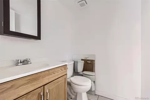 Bath - 14543 E 12th Ave, Aurora, CO 80011 photo 1 of 2