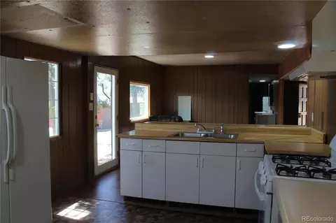 Kitchen - 234 Panorama Dr, Bailey, CO 80421 photo 2 of 2