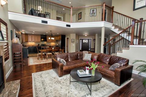 2233 E Panama Dr, Centennial, CO 80121 photo 2
