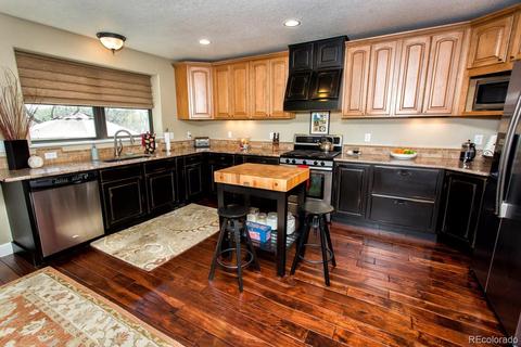 2233 E Panama Dr, Centennial, CO 80121 photo 4