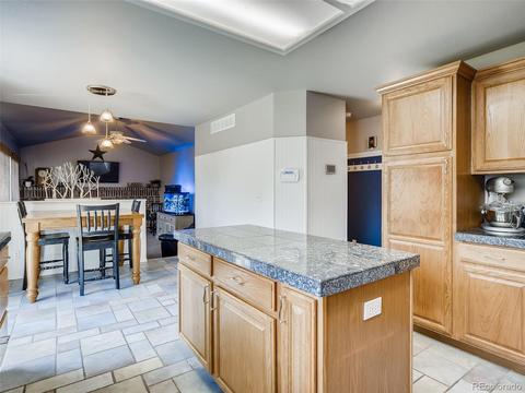 21075 E Crestline Pl, Centennial, CO 80015 photo 9