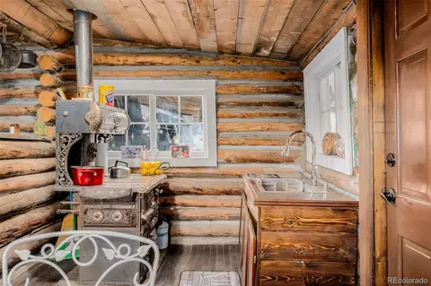 Kitchen - 9719 Beaver Pond, Conifer, CO 80433 photo 2 of 4