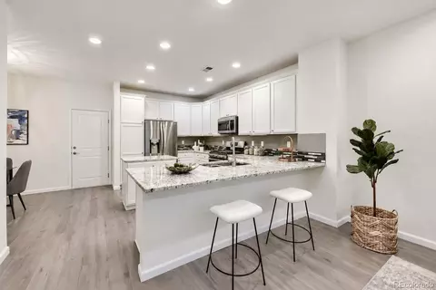 Kitchen - 9002 E Caley Way, Englewood, CO 80111 photo 2 of 3