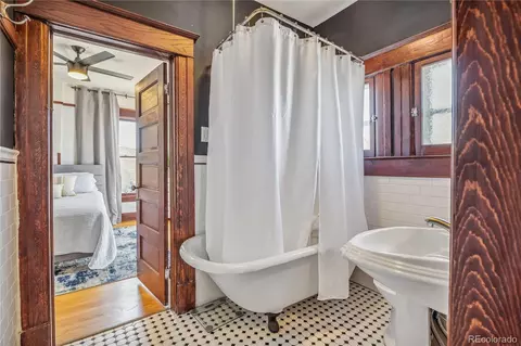 Bath - 2116 E 20th Ave, Denver, CO 80205 photo 2 of 3