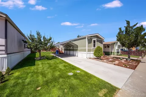 109 Larch Dr, Log Lane Village, CO 80705