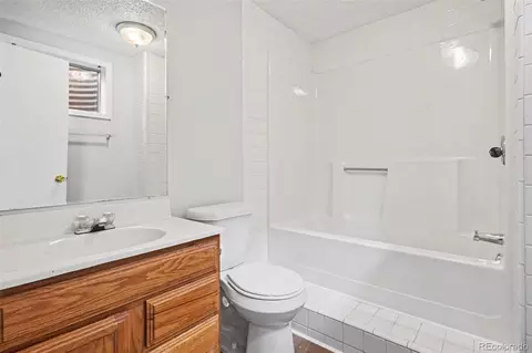 Bath - 18967 E Mercer Dr, Aurora, CO 80013 photo 4 of 4