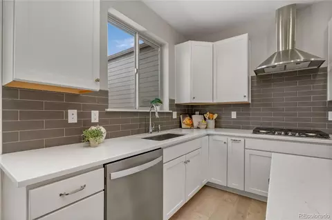 Kitchen - 11377 E 25th Ave, Aurora, CO 80010 photo 3 of 3