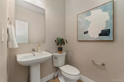 Bath - 11377 E 25th Ave, Aurora, CO 80010 photo 1 of 3