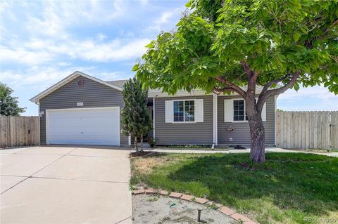 3038 Hawk Dr, Evans, CO 80620 photo 1