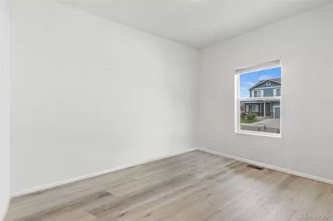 311 Maple St, Bennett, CO 80102 photo 8