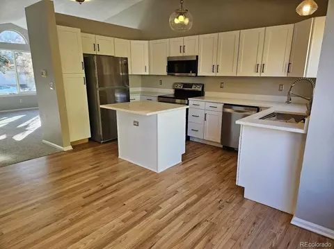 Kitchen - 5470 S Jericho Way, Centennial, CO 80015 photo 2 of 2