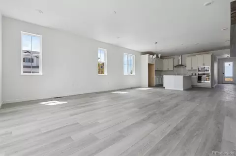 25204 E Warren Pl, Aurora, CO 80018 photo 8